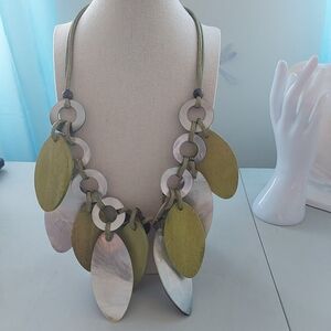 Alisha B Elegant Green Wood and Faux MOP Disc Statement Necklace